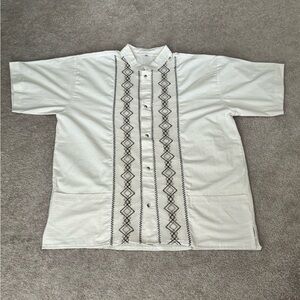 Guayabera Mexican Elegant White Embroidered Men’s Guayabera